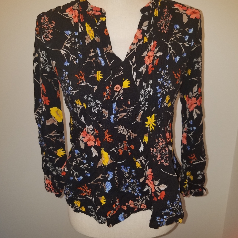 Old Navy floral blouse